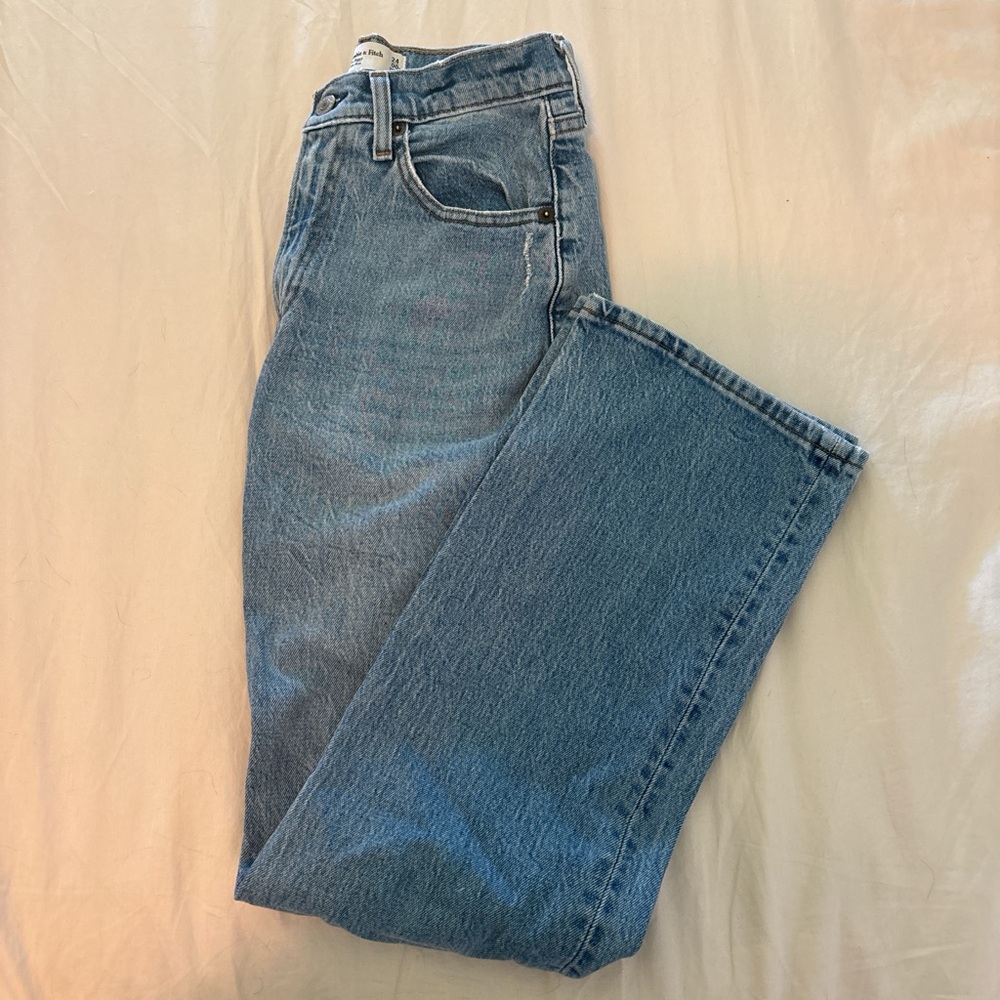 Abercrombie & Fitch The Baggy Mid Rise Jeans